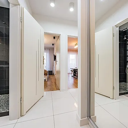 Hello 4 Oceany Z Prywatnym Parkingiem *