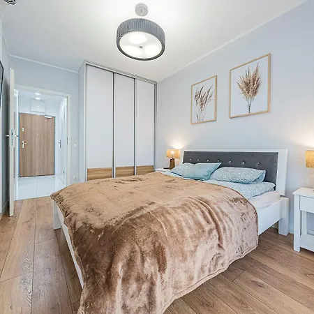 شقة Hello 4 Oceany Z Prywatnym Parkingiem غدانسك